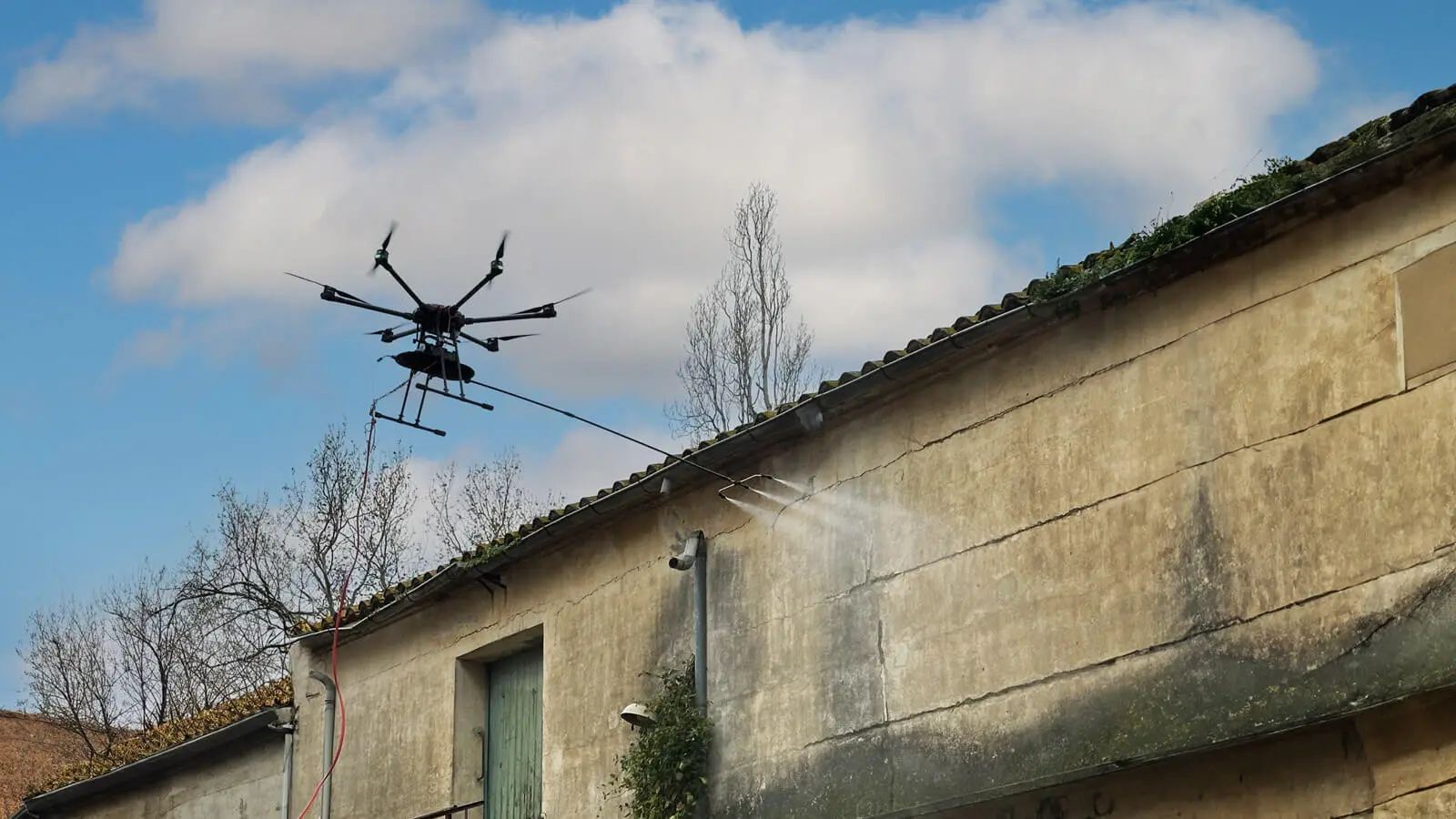 https://www.rhonehabitat.fr/informations-transversales/actualites/un-drone-pour-le-nettoyage-et-lentretien-des-facades-de-ses-residences-2076
